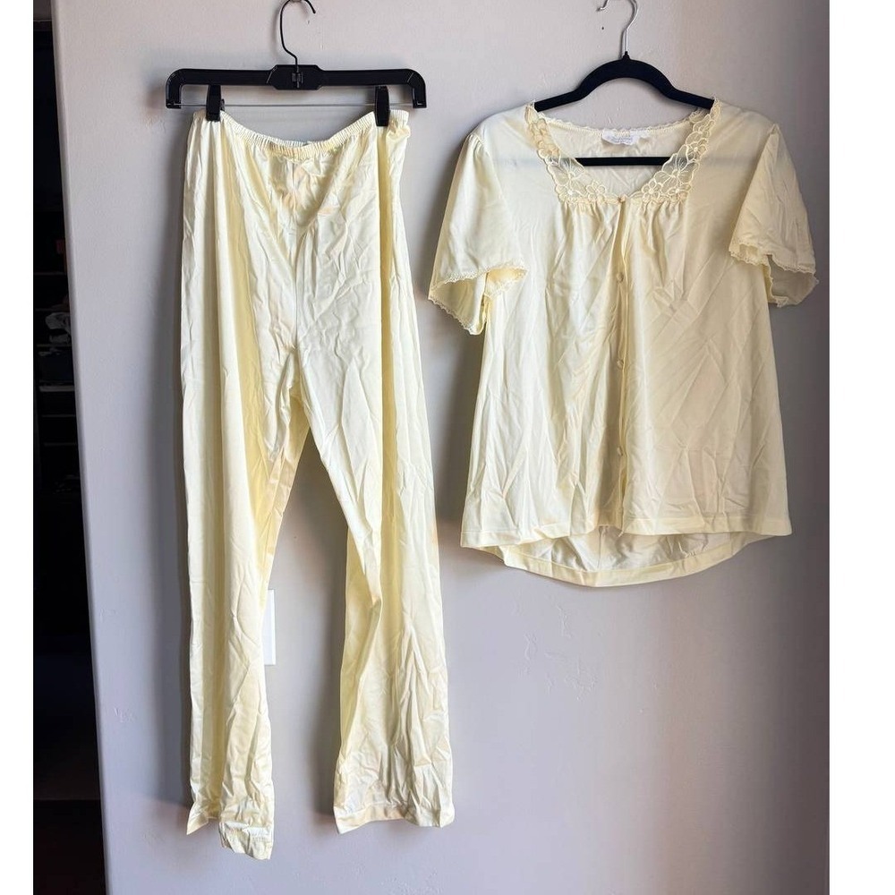 Sabrina by Mervyn's Vintage Butter Yellow Pajama Set M Coquette Cottagecore